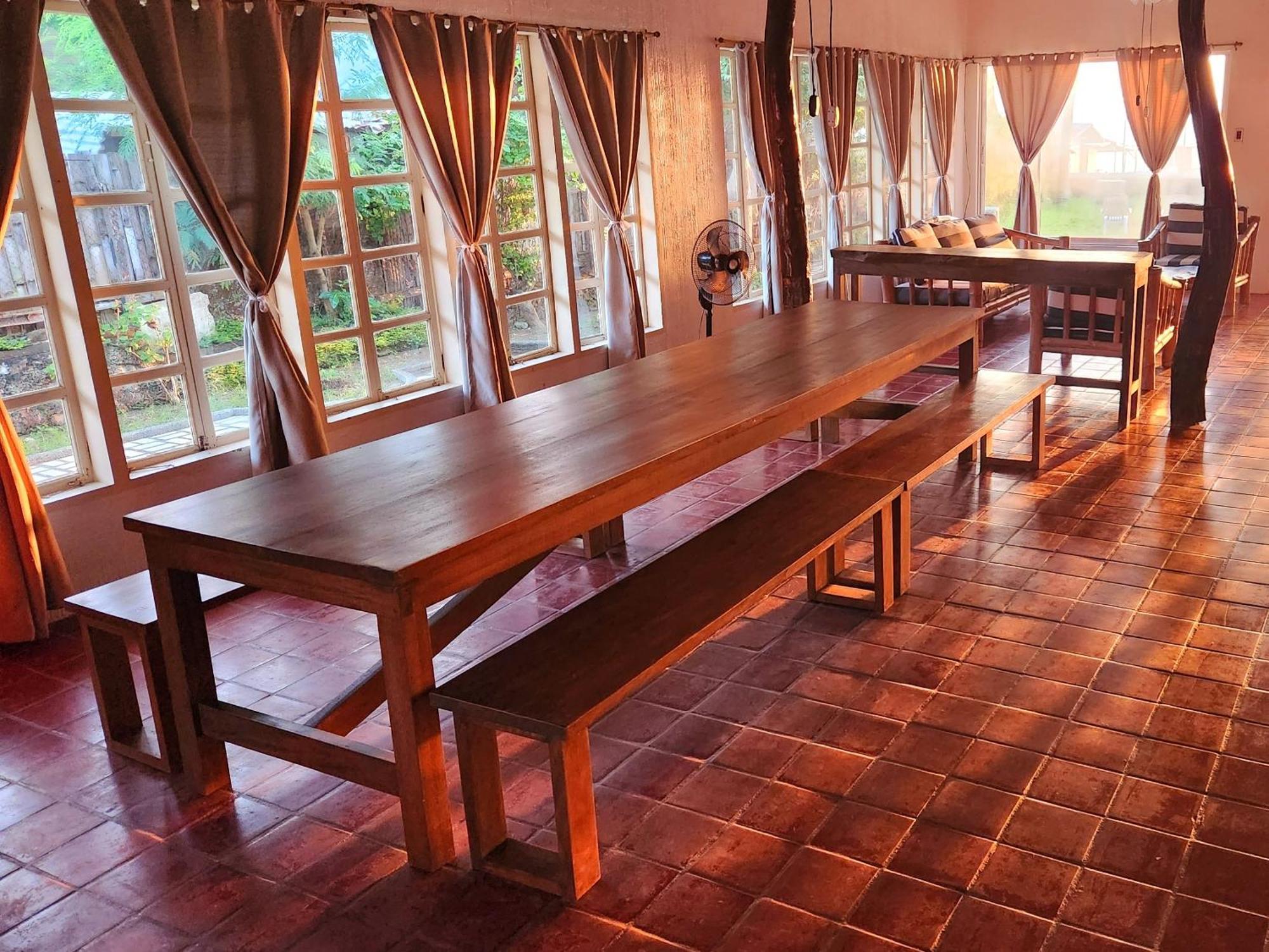 White House, Batangas Villa Lian Luaran gambar